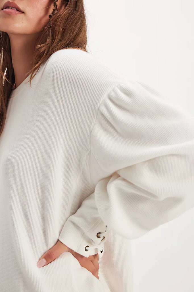 Lapis Cuff Clean Ivory