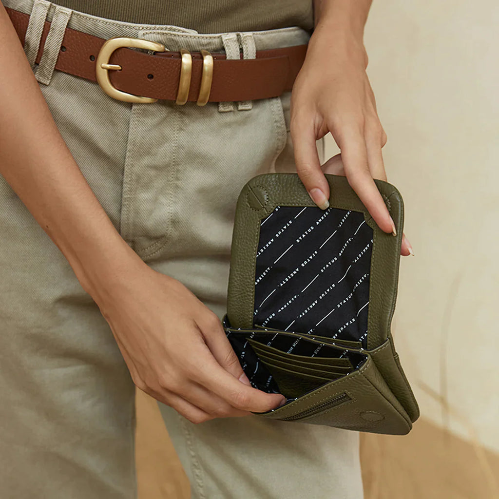 IMPERMANENT Khaki