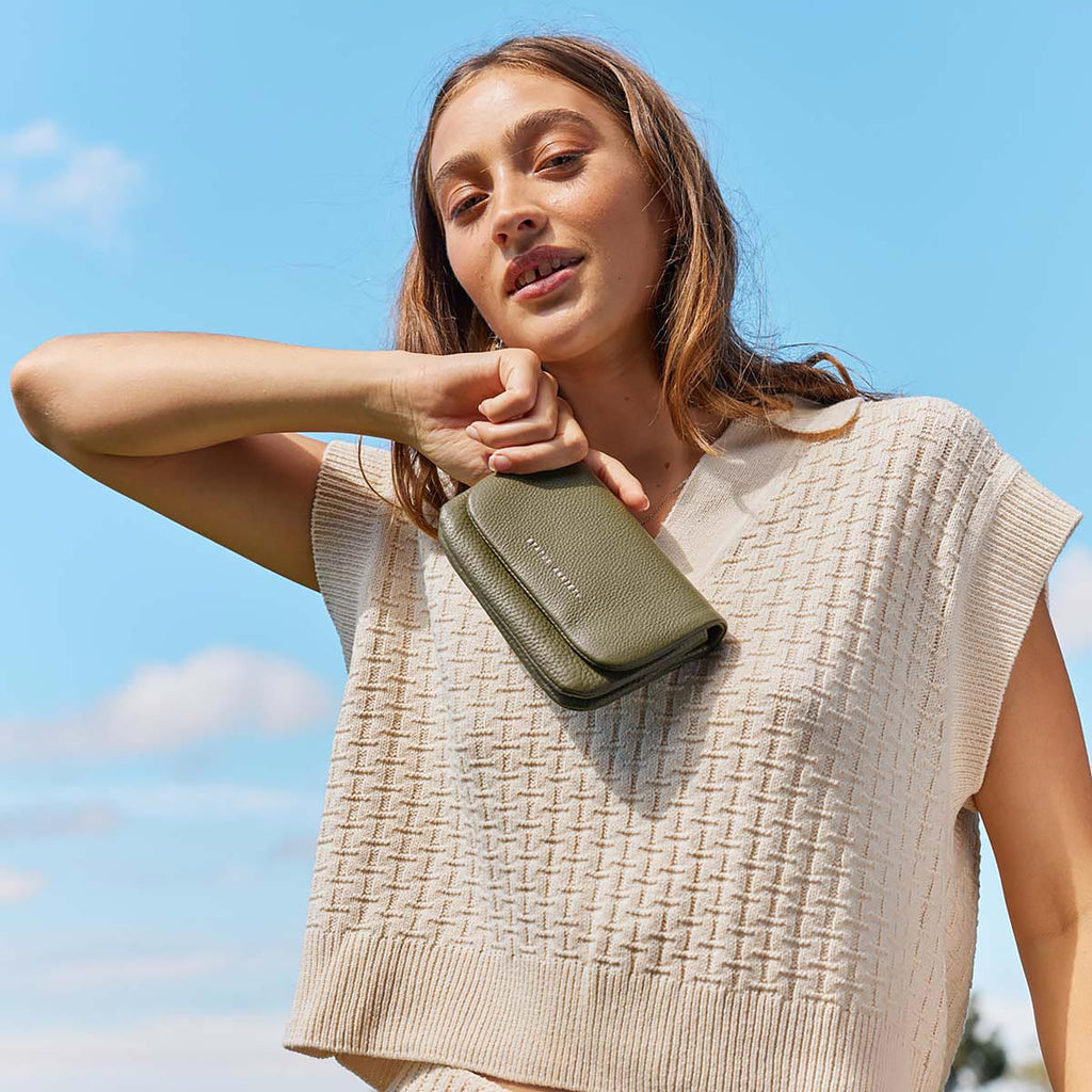 IMPERMANENT Khaki