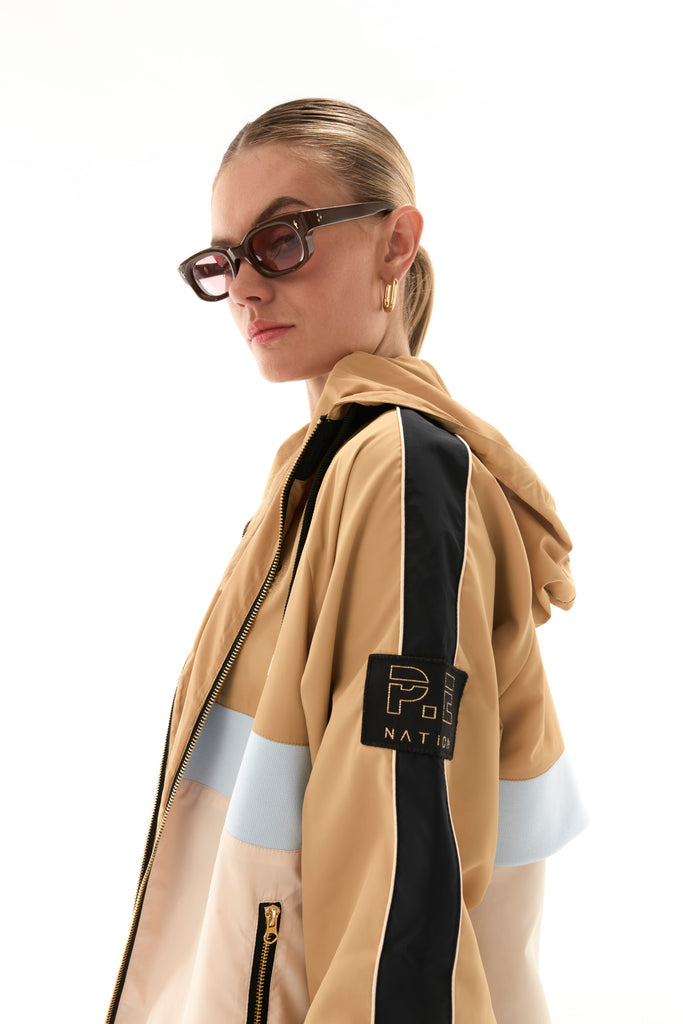 MAN DOWN JACKET IN SAND