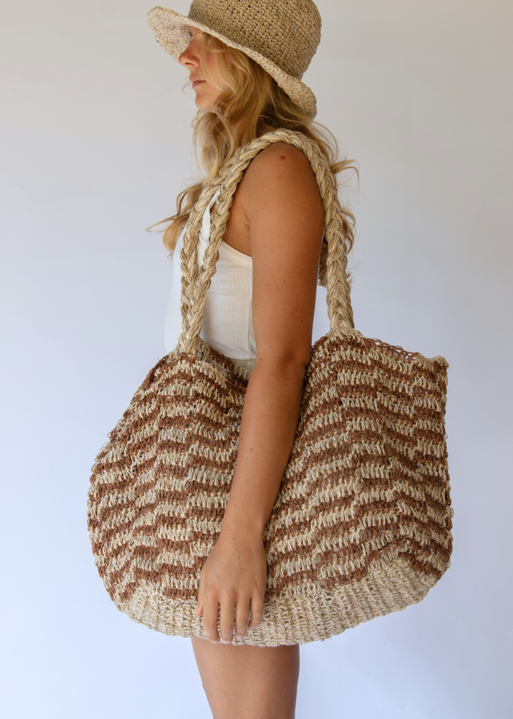 Elle Grande Tote Tully Check