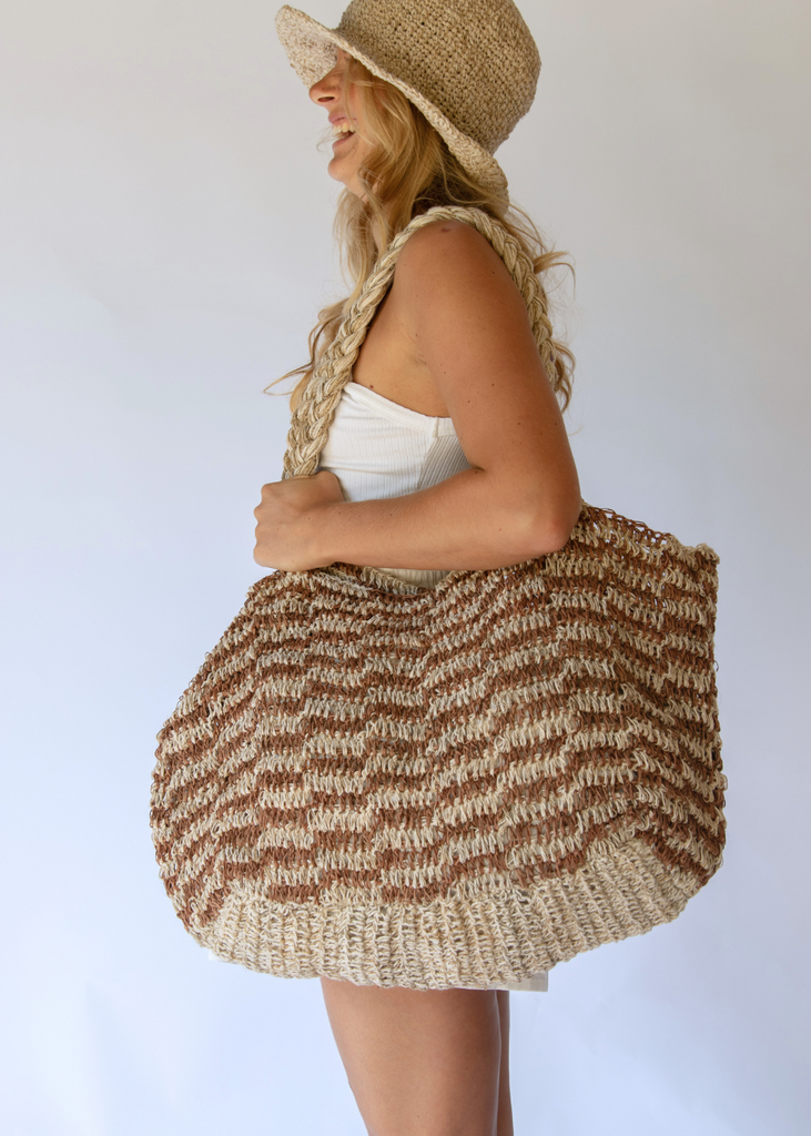 Elle Grande Tote Tully Check