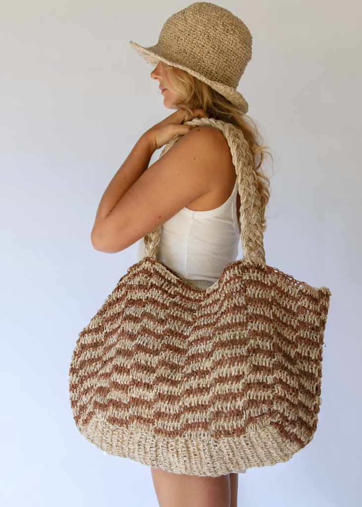 Elle Grande Tote Tully Check