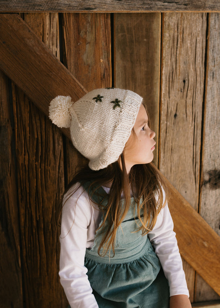 Daisy Beanie Cream