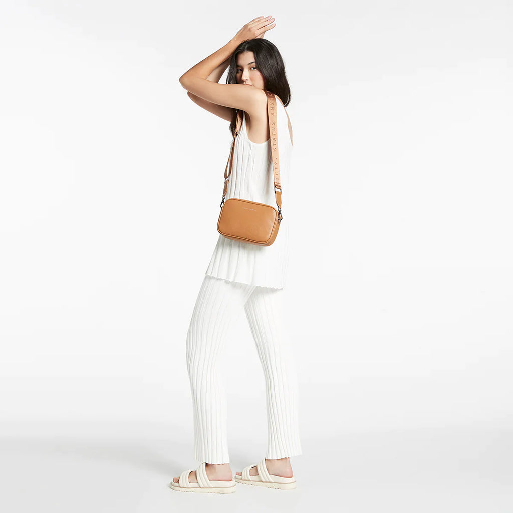 PLUNDER WITH WEBBED STRAP Tan