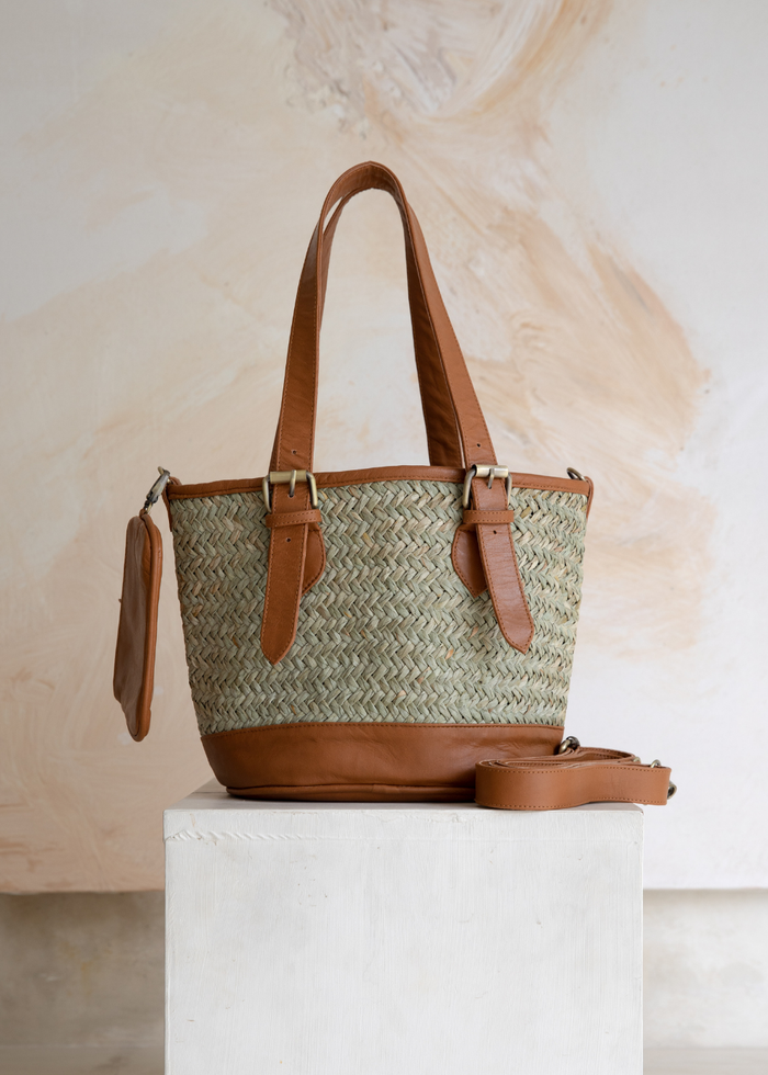 Odette Bucket Bag Tan