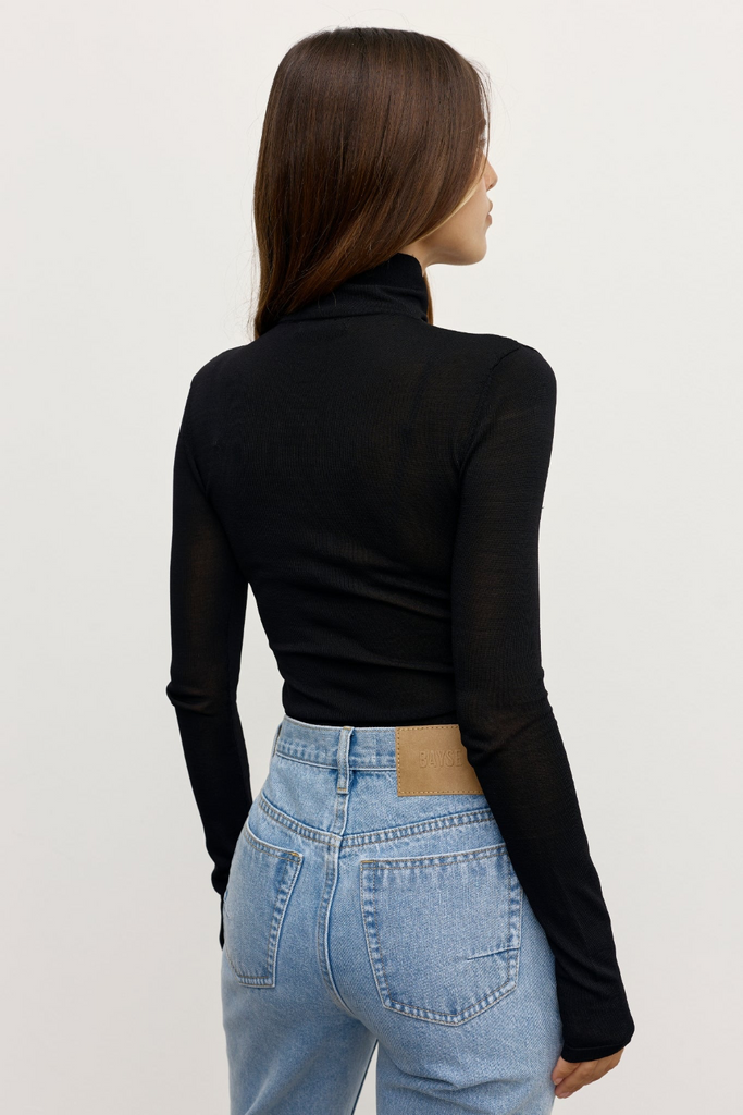 Airlie Top Black