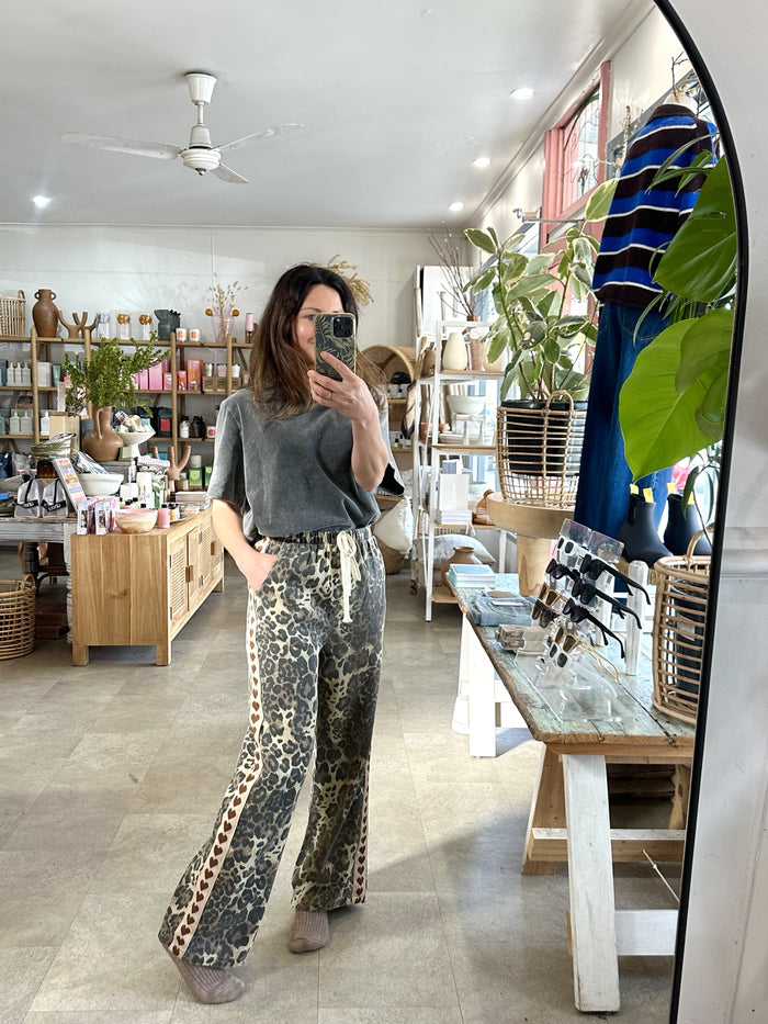 Leopard Brown Heart Racer Jean