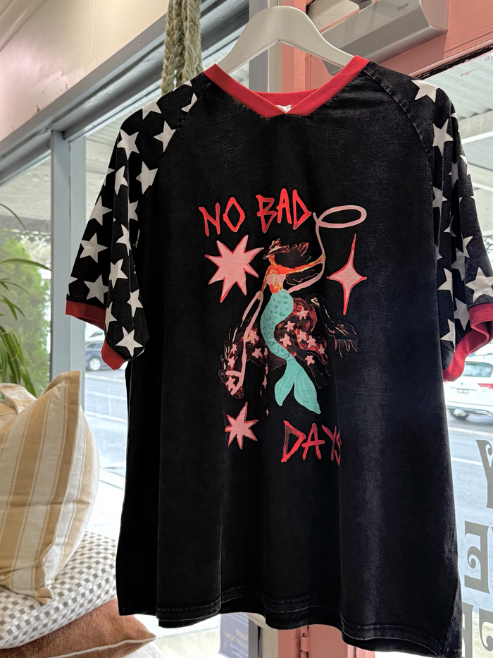 No bad days tee, by Frankie, Mika and max 