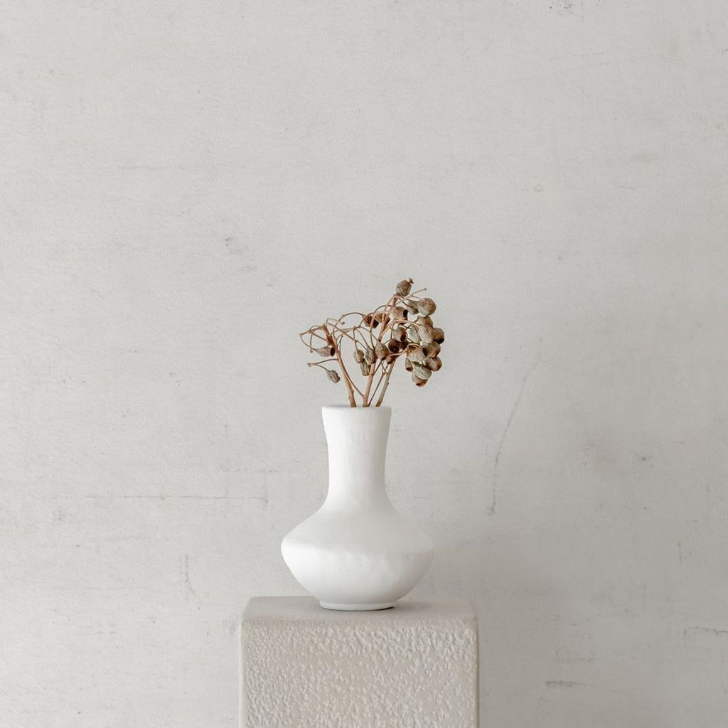 Darcy Vessel | White