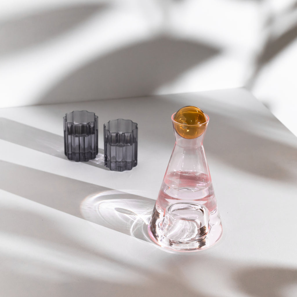 VICE VERSA CARAFE - PINK + AMBER