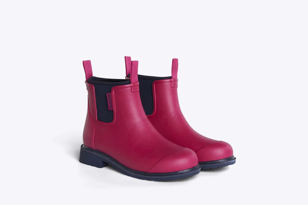 Bobbi Gumboot // Magenta & Navy