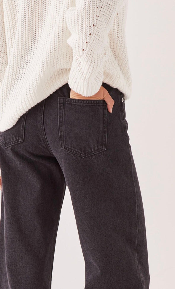 HIGH WAISTED FLARE JEANS WASHED BLACK