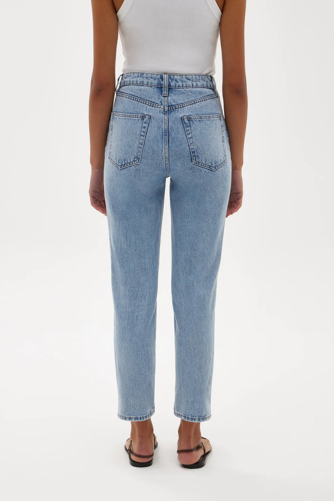 Signature Slim Jean - Light Stone